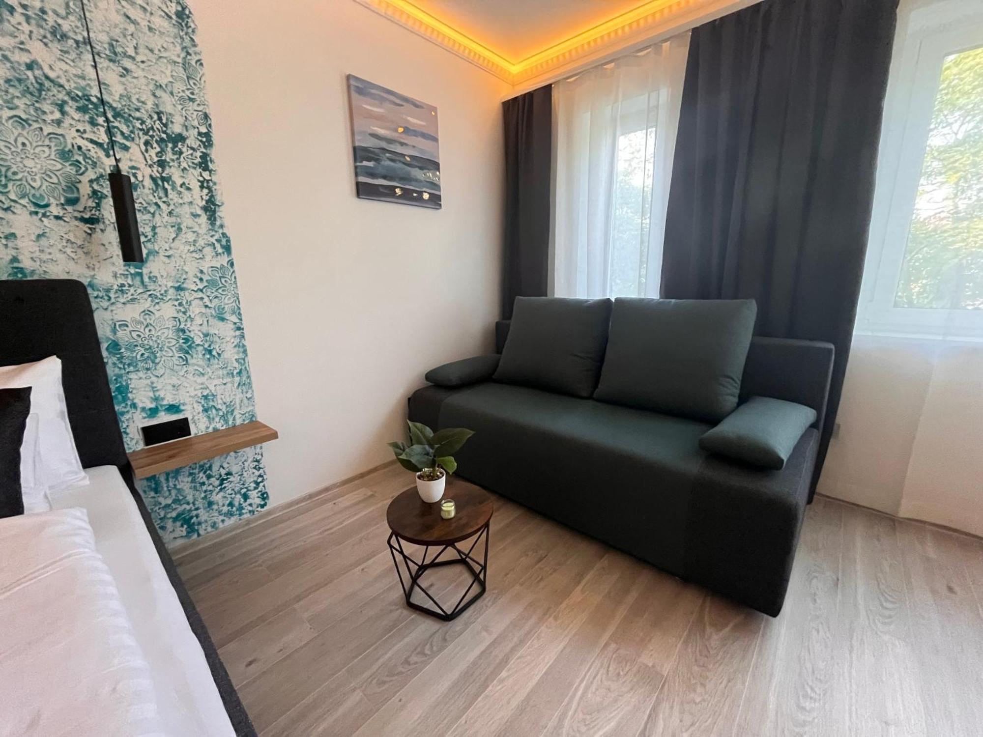 Varkapu Apartmanok 2 Гюла Екстериор снимка