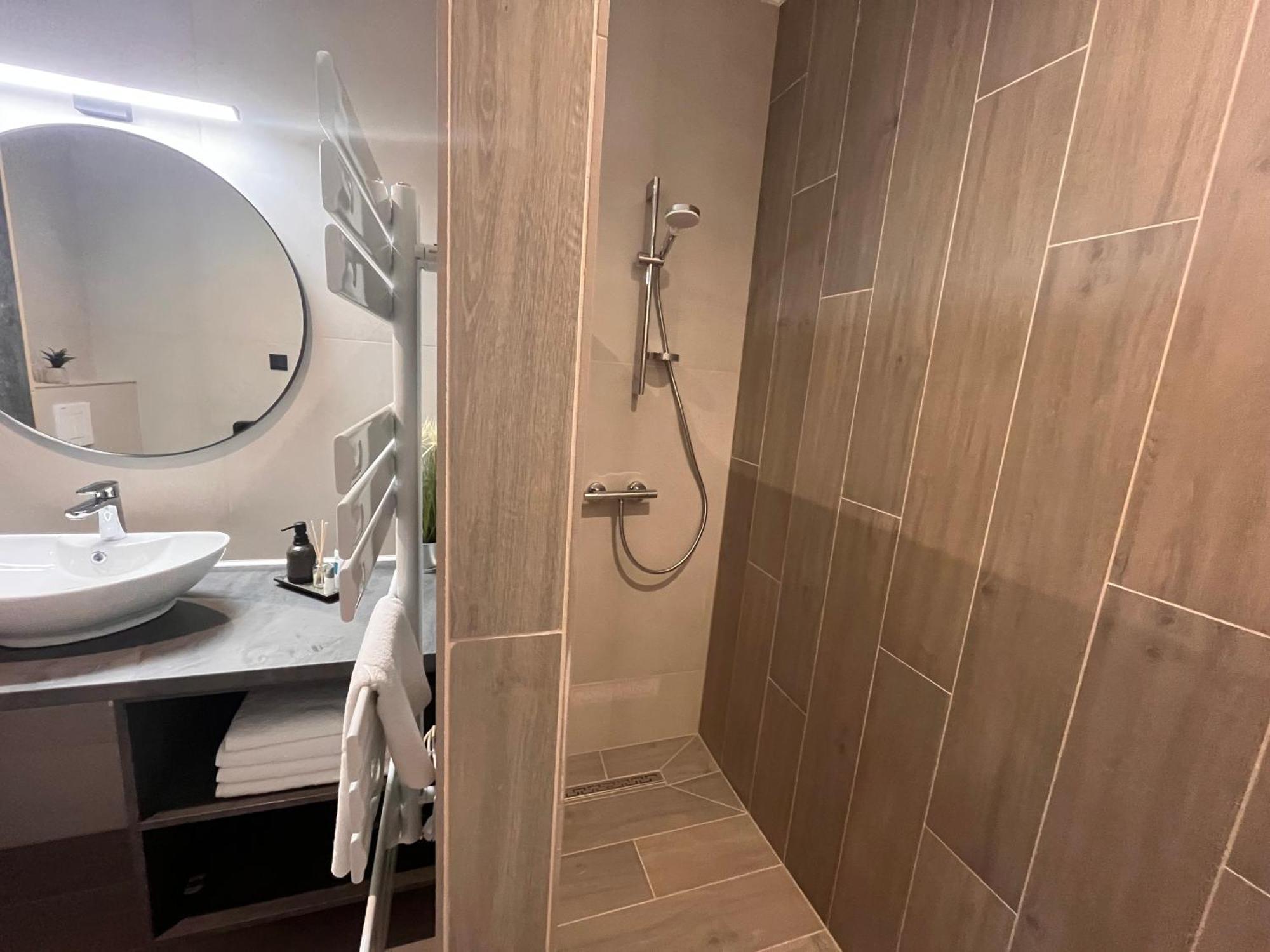 Varkapu Apartmanok 2 Гюла Екстериор снимка